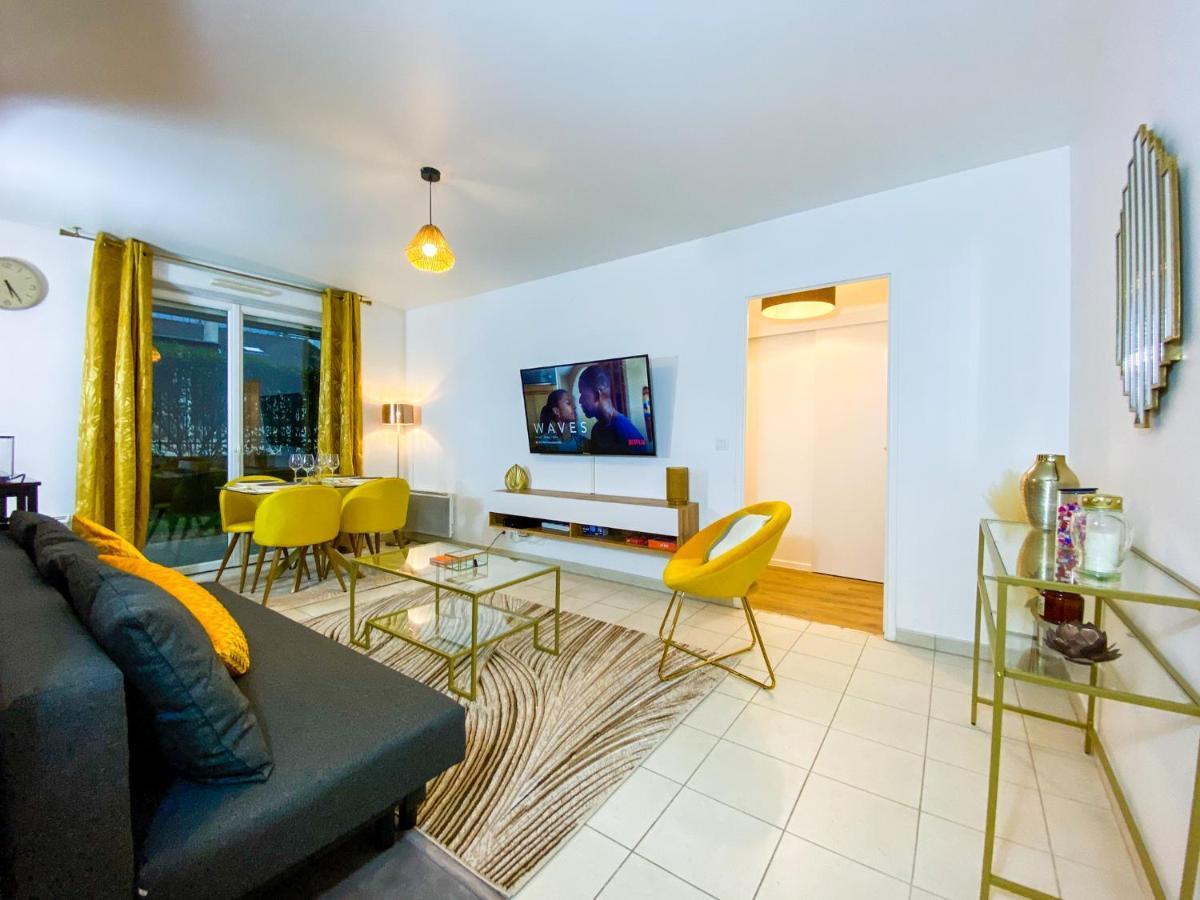 Ferienwohnung The Golden House * Parking * Garden Corbeil-Essonnes Exterior foto