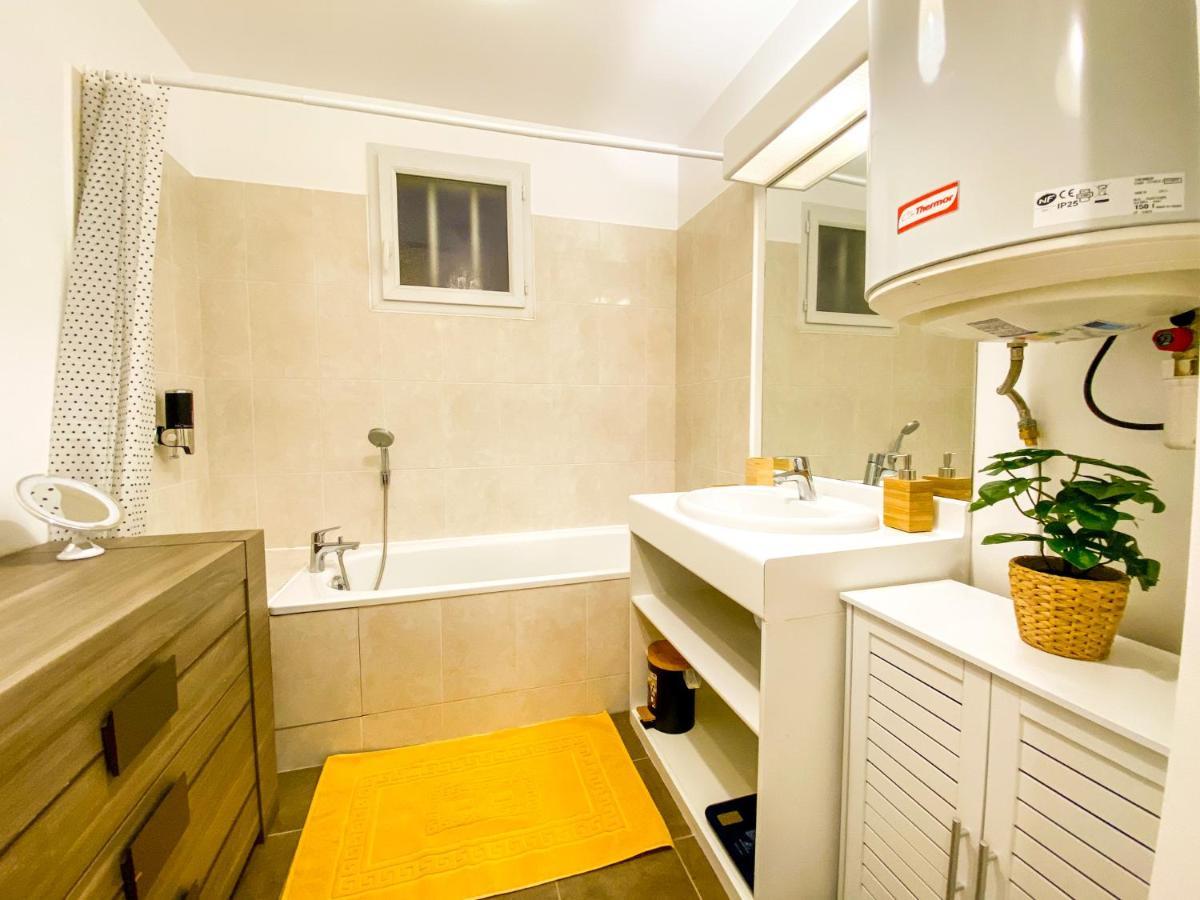 Ferienwohnung The Golden House * Parking * Garden Corbeil-Essonnes Exterior foto